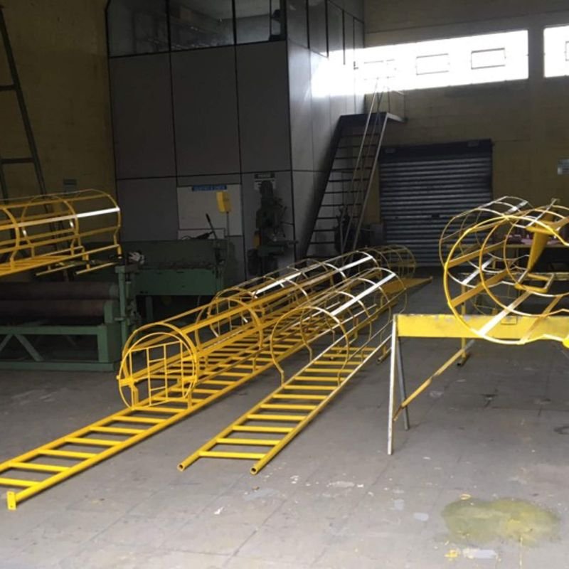 Escadas e gaiolas fabricadas